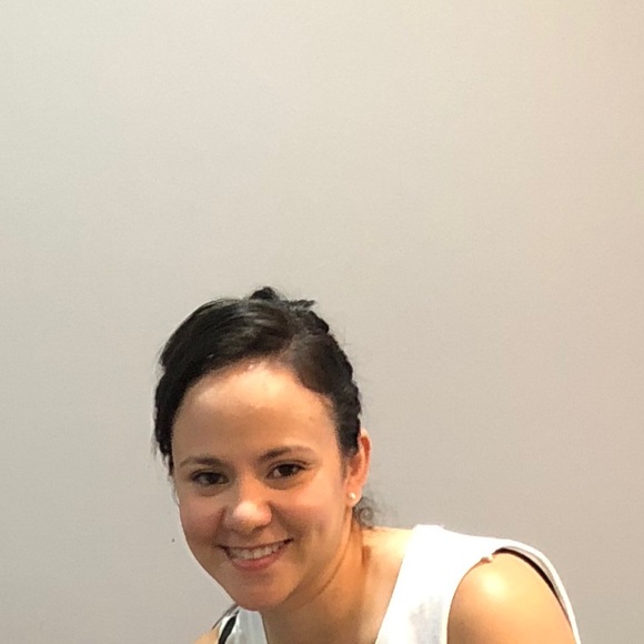 Meet your Posher, Paola - Picture 1 of 1